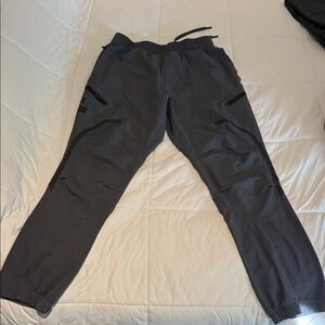 Under Armour Men's Gray Joggers